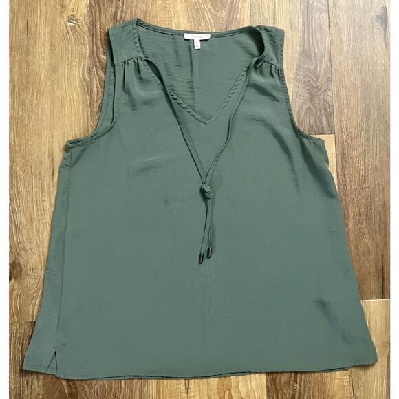 Maurices Tops - Maurices‎ Women Medium Olive Green Tank Top V- Neck W/tie Sleeveless EUC